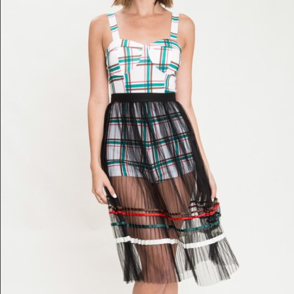 Rumper abd Skirt Set
